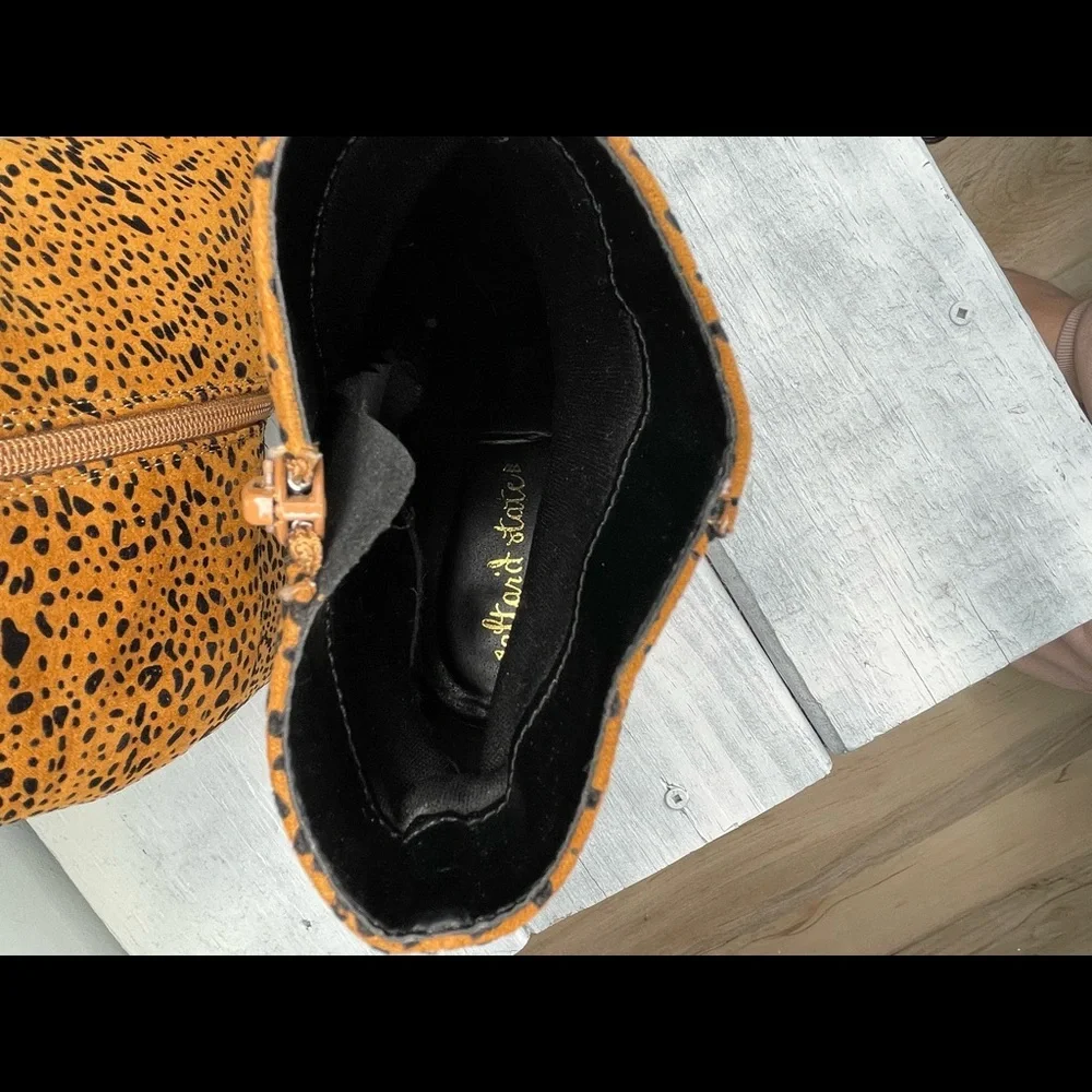 ALTAR’D STATE pointed toe booties - Picture 5 of 6